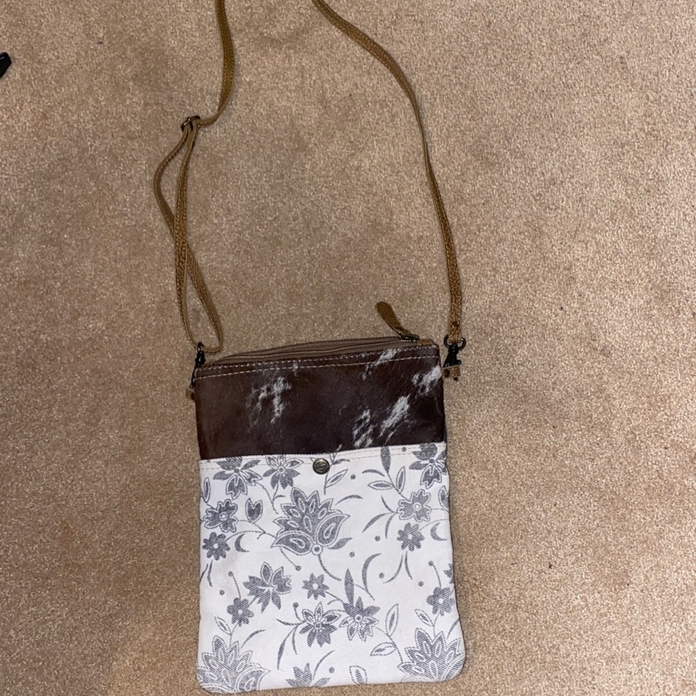 Myra Amemone small bag